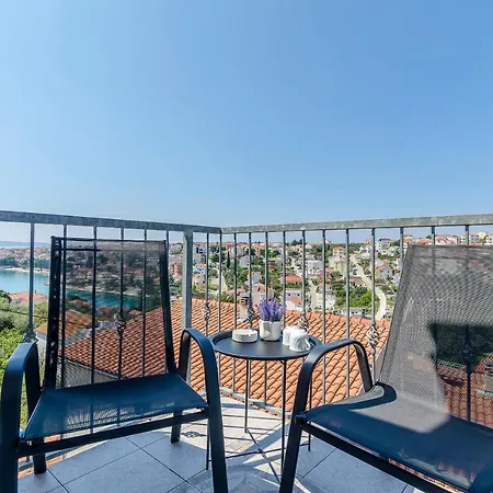 Lorena Apartment
